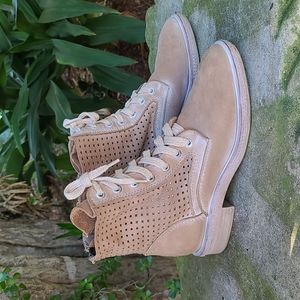 Dolce Vita whitewash tan leather laced ankle boots.9.5. Gently worn cond.